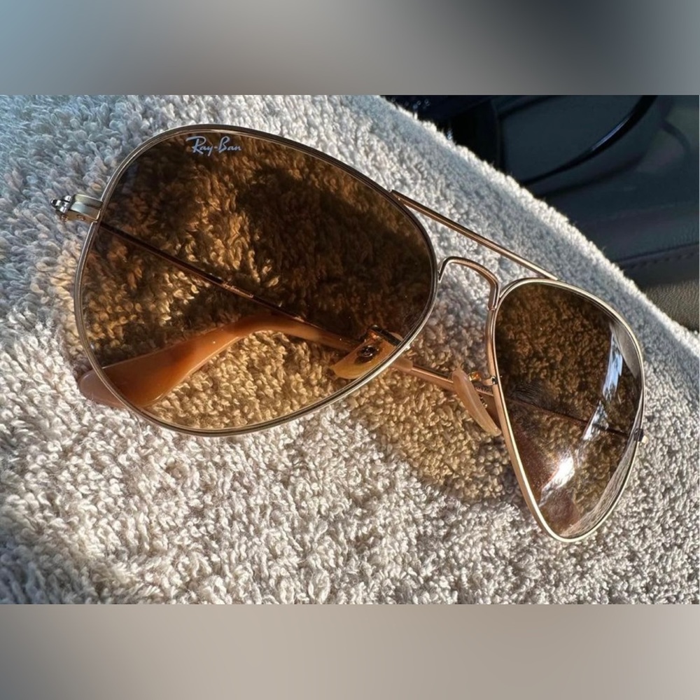 Women’s Ray Bans Authentic